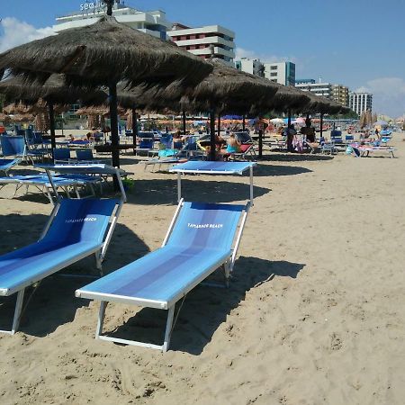 Domus Aries Montesilvano Marina Екстериор снимка
